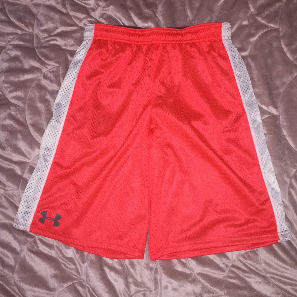 Under Armour YXL orange basketball shorts